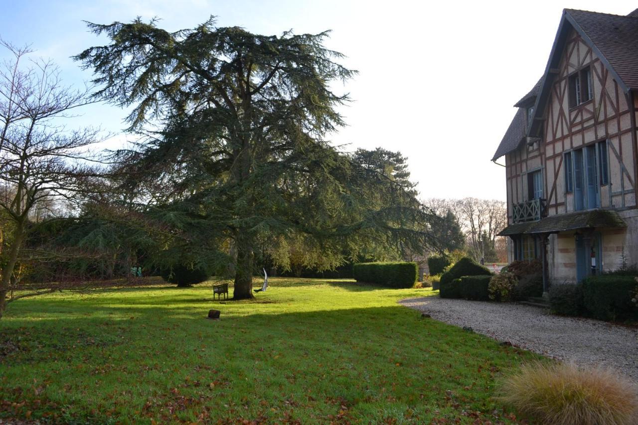 Hotel Manoir De Graincourt Derchigny Exterior foto